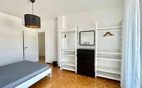 Leia Home W/Private Parking In Old Town